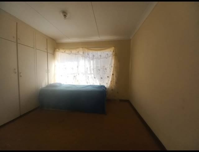 3 BEDROOM FREESTANDING FOR SALE IN RENSBURG